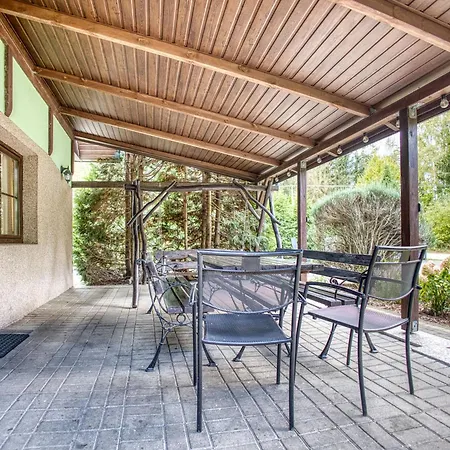 Letniskowe Jerutki אכסניה *