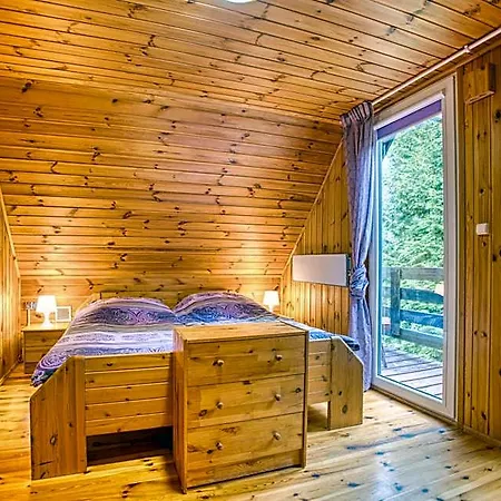Letniskowe Jerutki Lodge *